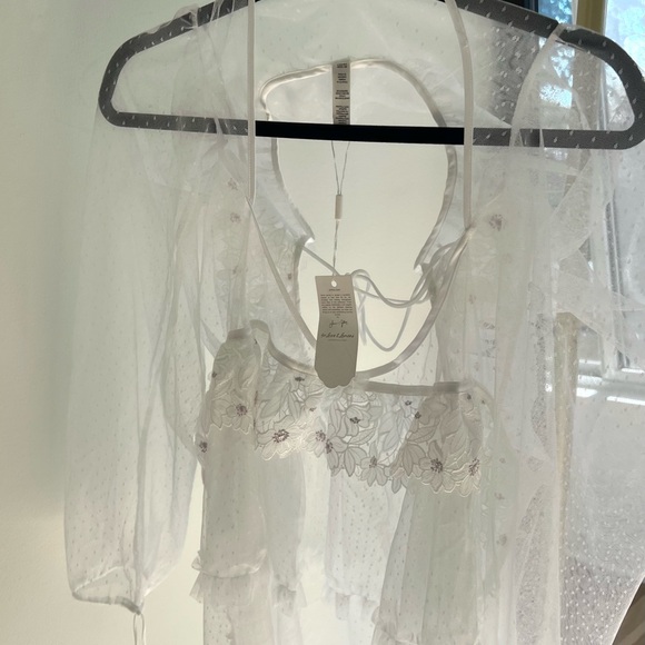 For Love and Lemons Eternal Rose Appliqué Bridal Sheer Lace Robe Dress White XS - Picture 4 of 4